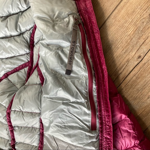 LLBean Women's Ultralight 850 Down Jacket - Picture 8 of 10